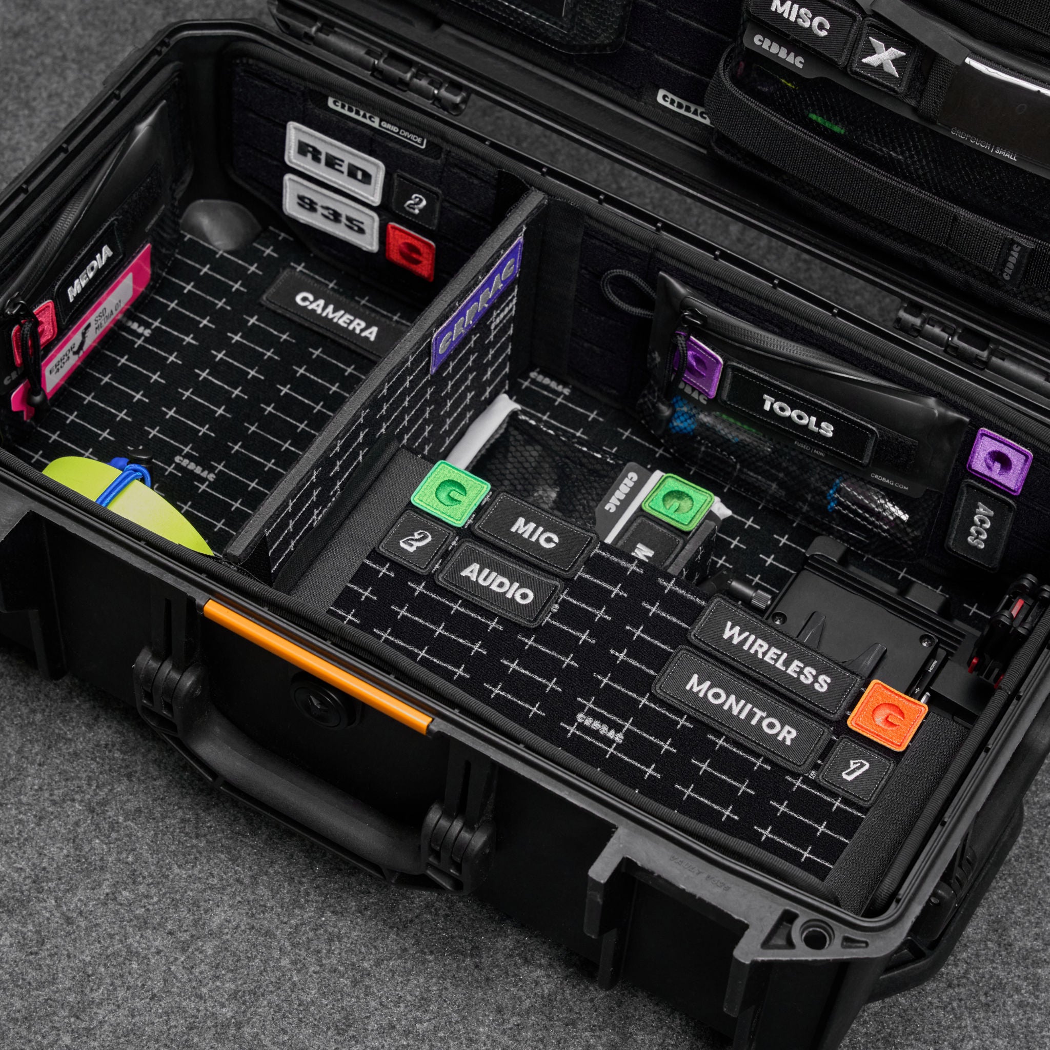 Grid-Divide Carry On Expansion Short